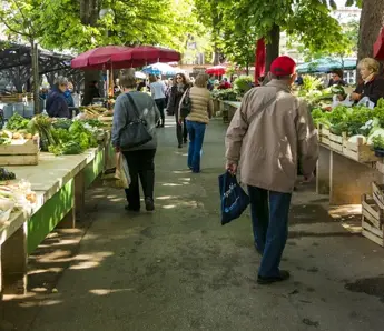 The Rise of Hyperlocal and Organic in France in 2020