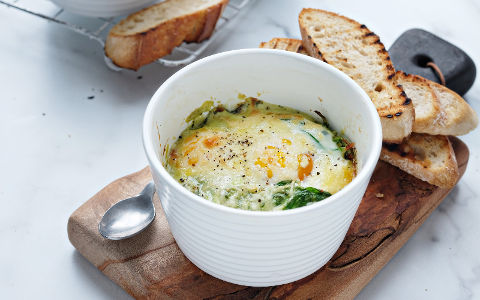 Baked Eggs with Creamy Spinach