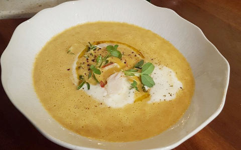 Neven's Lobster Bisque