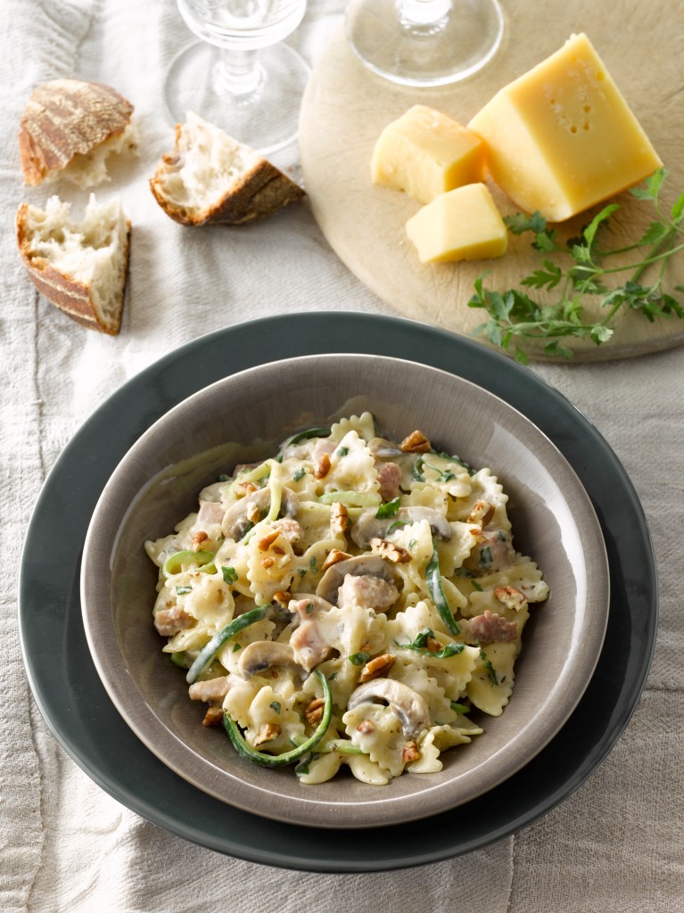 One-Pot Bacon, Courgette and Mushroom Pasta