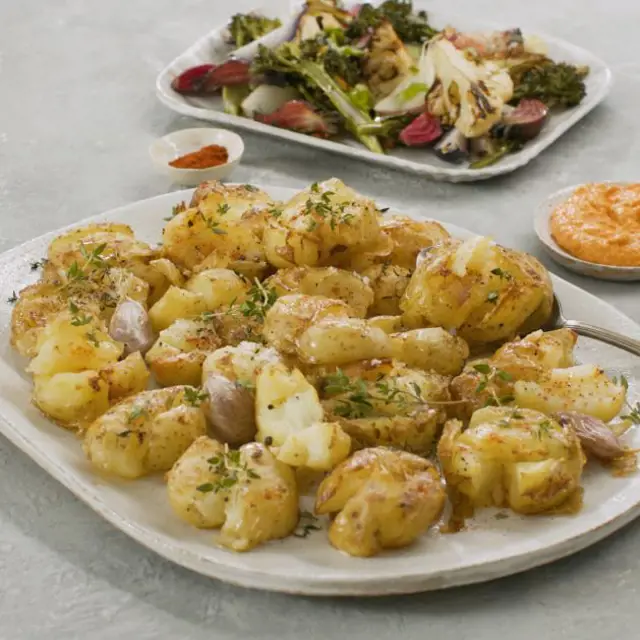 Smashed Potatoes with Thyme, Paprika and Garlic