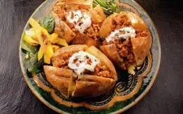 Baked Potatoes ‘n’ Pork