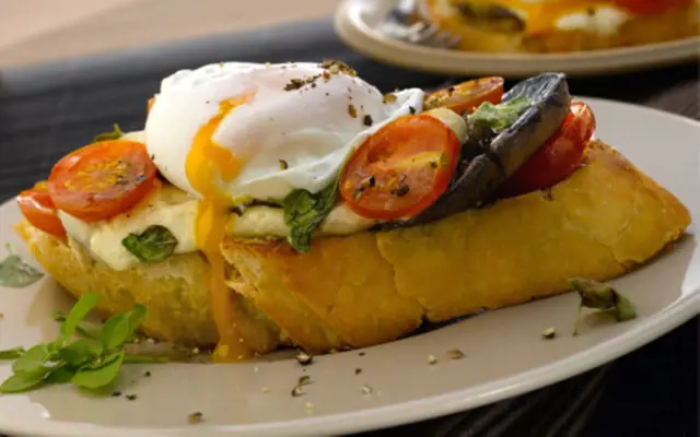 Poached Eggs on Tomato and Mushroom Toasts