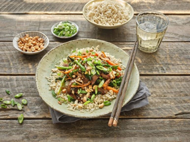Lamb Stir-fry with Broccoli and Carrots