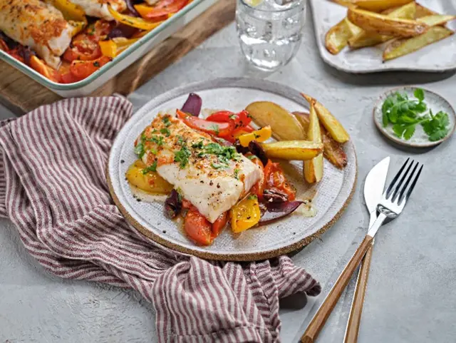 Tray Baked Hake with Vegetables and Smoked Paprika